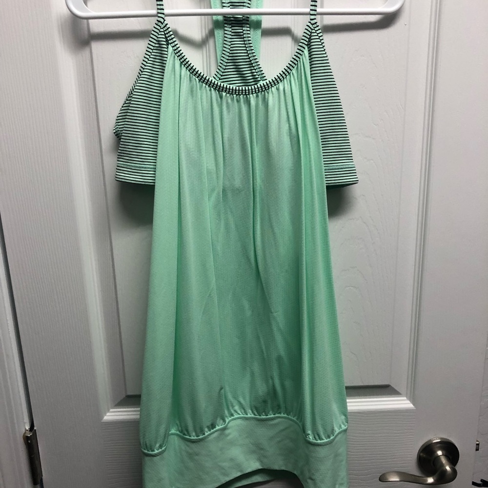 Lululemon mint/black tank top! Size 8/10